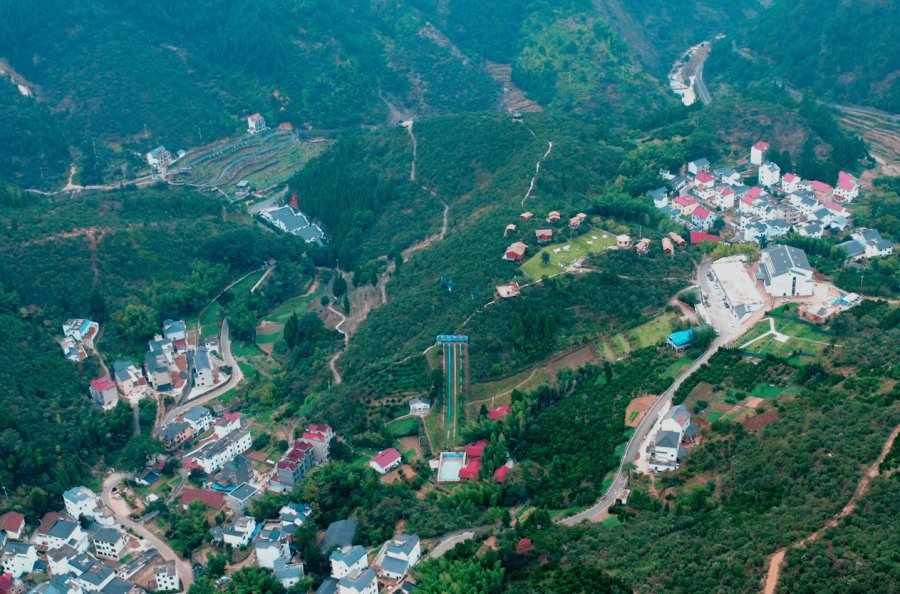 世外黄塘高山茶油饭 打造村级产业品牌