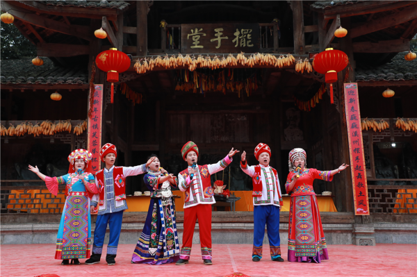 湖南卫视《新春走基层·爱上芙蓉镇》，春节陪你过“神秘湘西土家年”