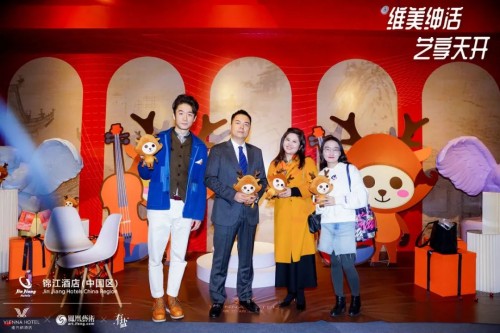 维也纳酒店的创变之道，二十八载酒店品牌如何用跨界艺术实现品牌逆生长