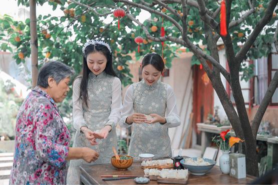 心与胃回家就是团圆，与吉祥馄饨一起吃出年味来