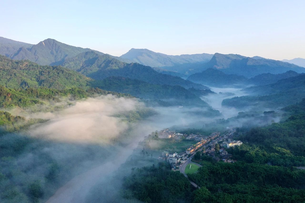 海子山高山森林旅游，从成都出发只要2小时