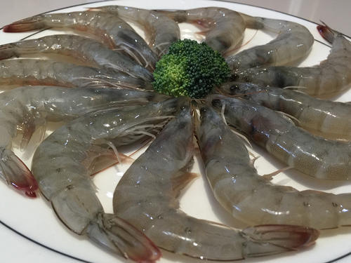 青虾和红虾哪个价钱贵？红虾和青虾的区别是什么？