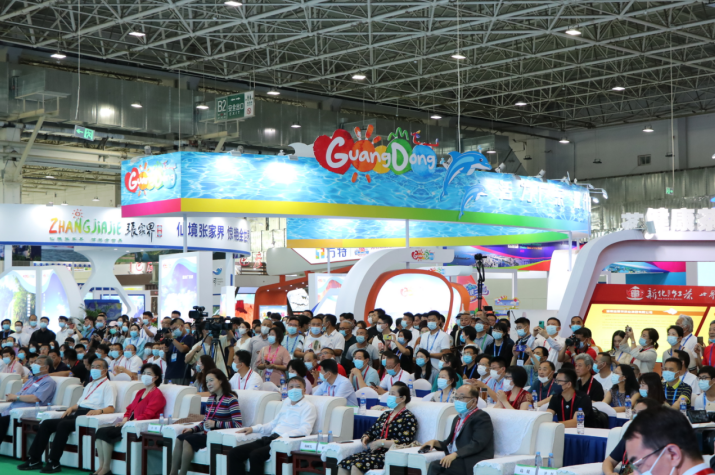 2021中国草原旅游发展大会暨内蒙古国际旅博会于7月30日在呼和浩特盛大开幕