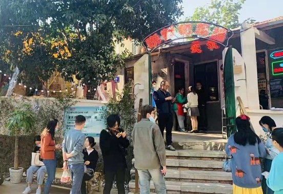 一个加盟商，为什么在一个城市8个月开出5家“晓彭”？