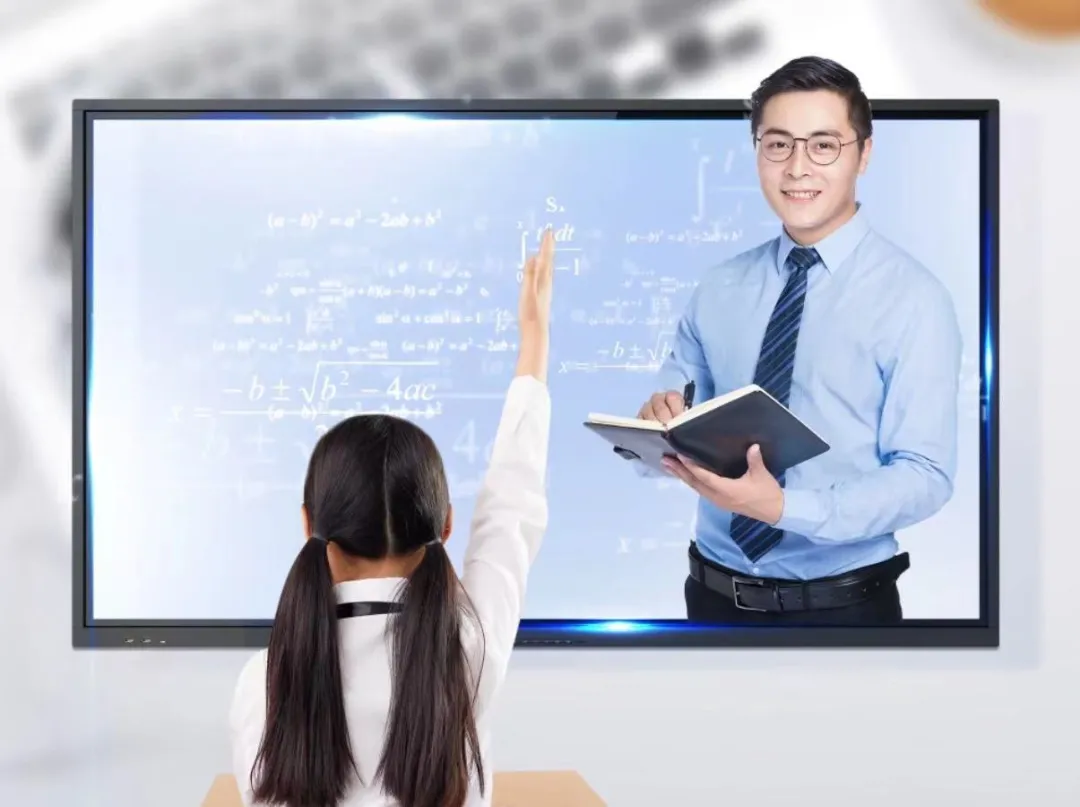 谁是课堂C位？看它从“职场精英”变身“校园学霸”！