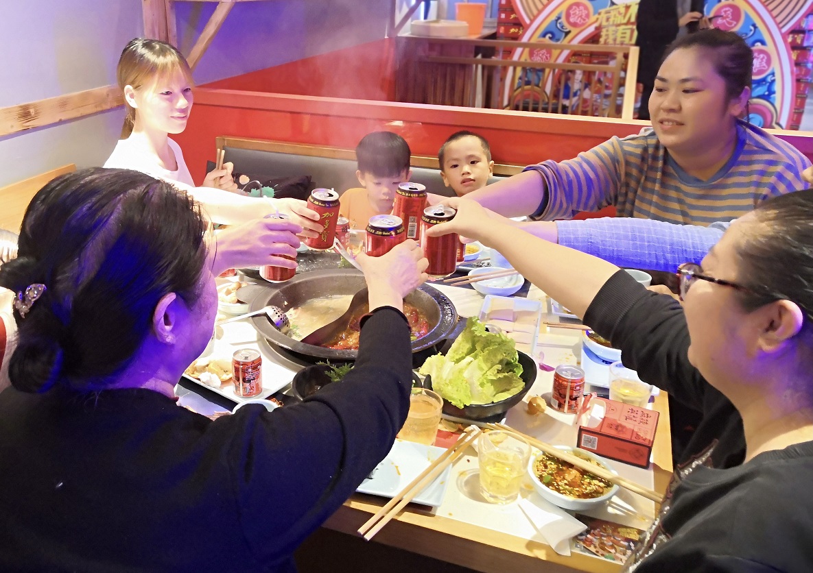 麻辣绝配加多宝 开启冬季火锅新潮流