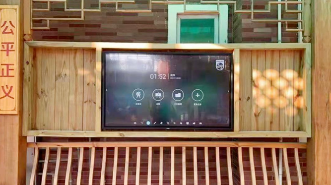 行业快讯丨案例：福建省泉州市毓英中心小学携手飞利浦商显，打造“数字化校园宣传栏”！