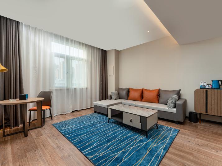 东呈旗下酒店品牌聚力“夏日”营销，引燃暑期市场