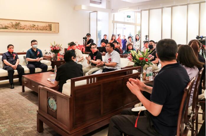 龙顺成新中式家具体验店盛装开业