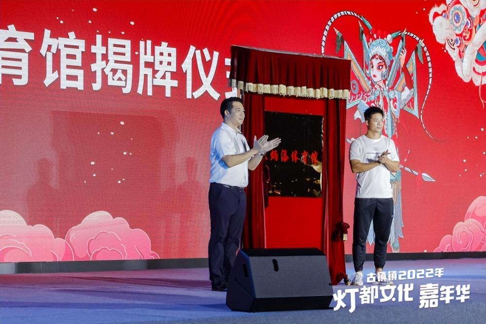 供应超3000套灯具！华艺照明为古镇灯都文化节打造了怎样的灯光景观