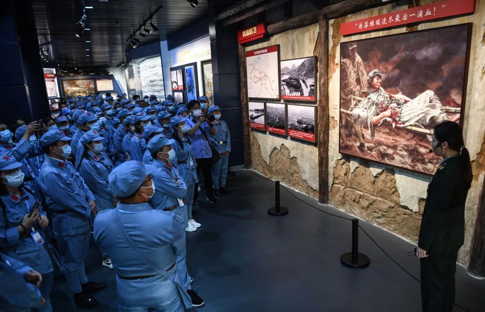 【资政平台】坚定文化自信，为新时代新征程凝心聚力——党的十八大以来我国文化建设述评