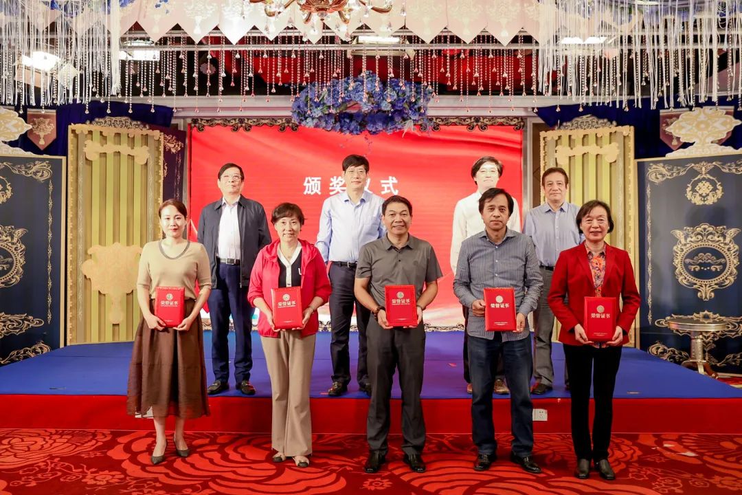 行业快讯 | 【荣誉】上海万杰荣获“上海企联优秀会员企业”和“党建特色企业”荣誉！