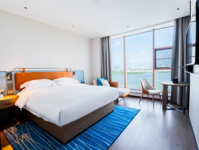 宜尚酒店服务增项，非房收入成新增长点