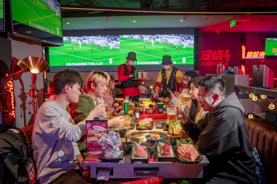 行业快讯 | 美团发布“世界杯”餐饮数据：深圳、上海热度最高，火锅、快餐选择最多