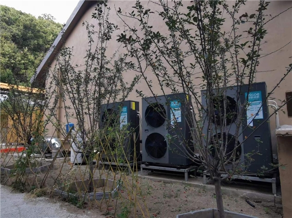 精品民宿冬季供暖如何选？四季沐歌空气能打造舒适体验