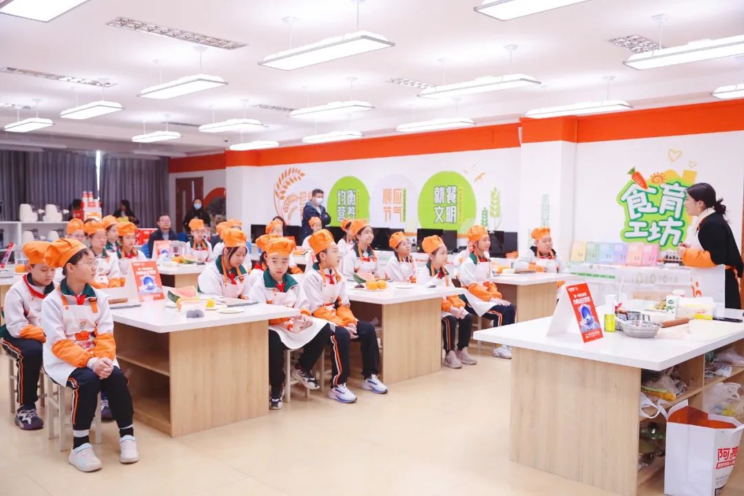 行业观察 快讯丨食育工坊 包头市首个厨房场景式食育教室正式启动！