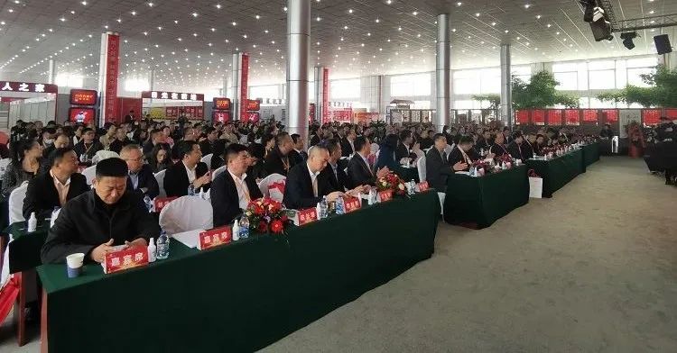 清洁快讯丨北京市洗染行业协会第七届一次会员大会圆满举办，郭继东当选会长！