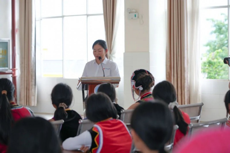 聚盒之力 梦启新篇——上海盒成食品与芒宽民族中学公益助学计划顺利启动！