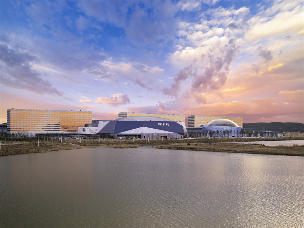 迎仕柏综艺馆打响《2025 LCK巡回赛：T1主场》之战，成为亚洲室内体育赛场新标杆